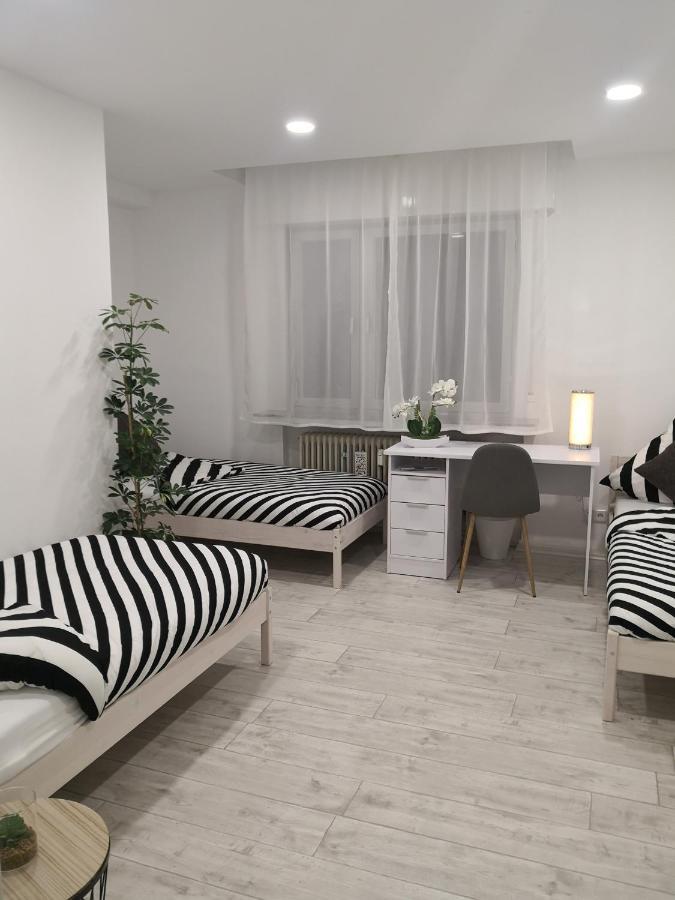 Schoene Und Optimal Gelegene Wohnung Weisskirchen Екстериор снимка